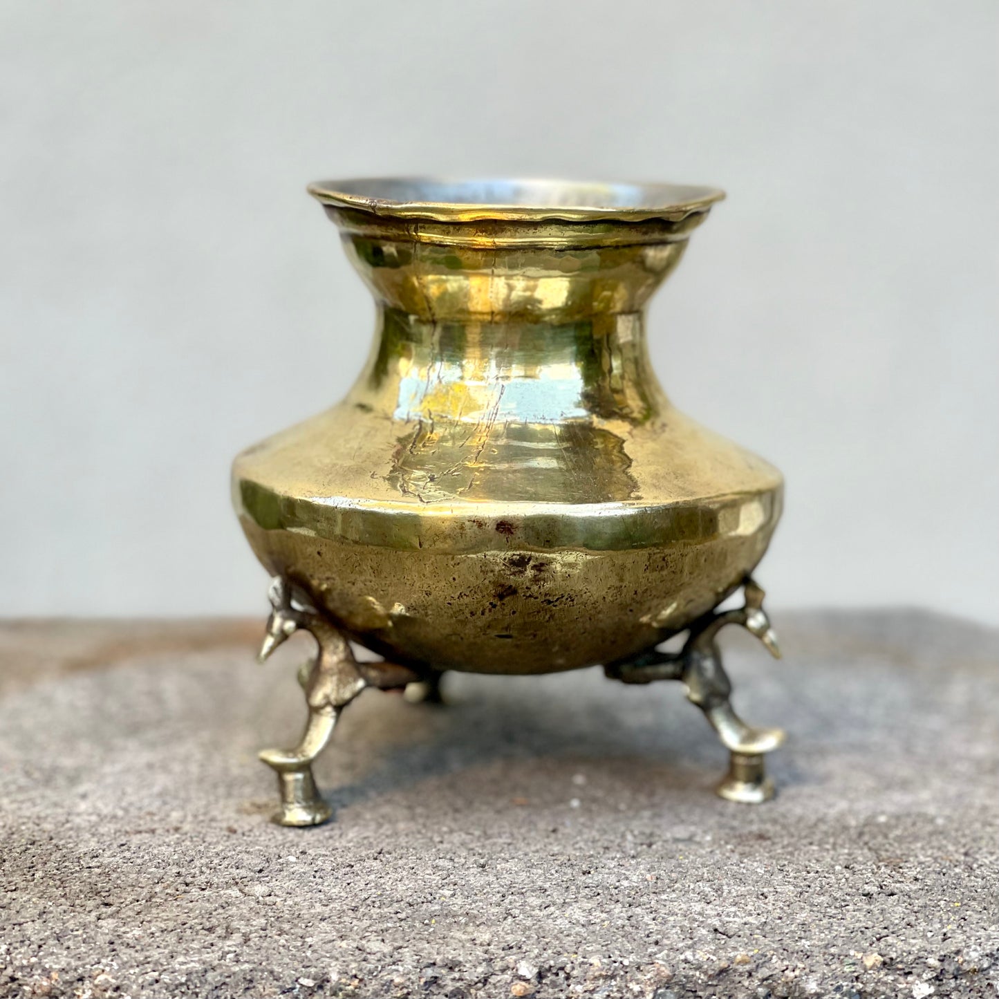 ‘Kamal’ Pot