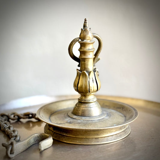 Rare Lotus Bud Hanging Oil Lamp – Museum-Worthy Collectible