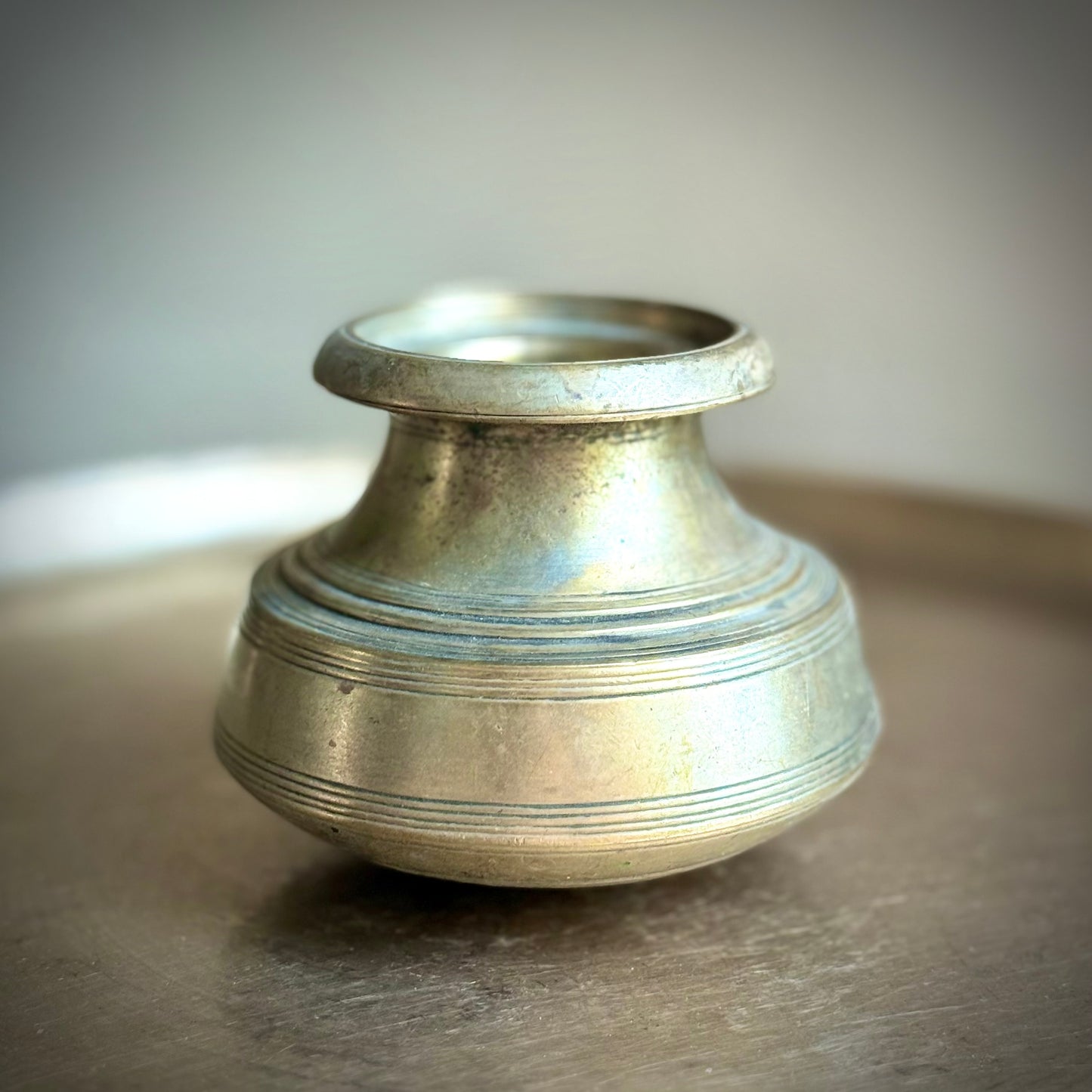 Rare Bronze Oil Pot