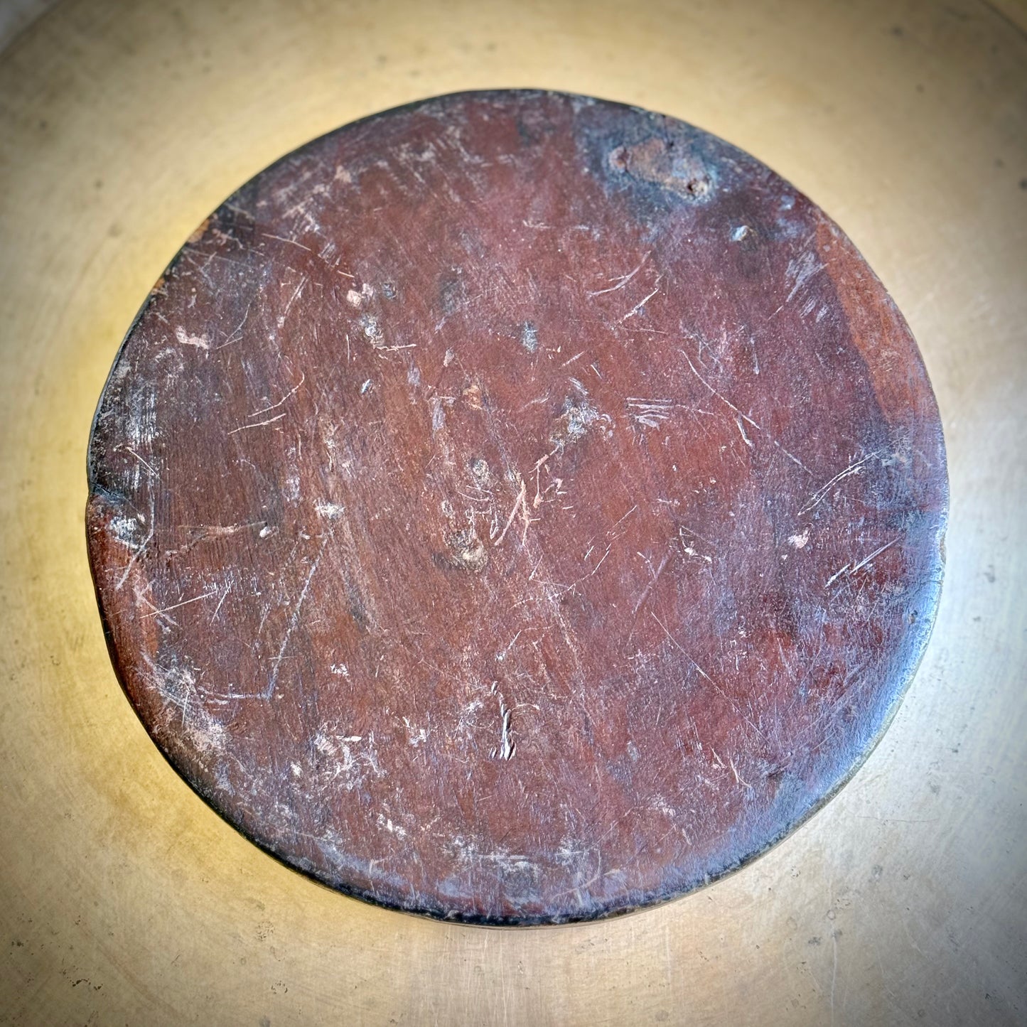 Rosewood Heirloom- Brass Inland
Vintage Medallion