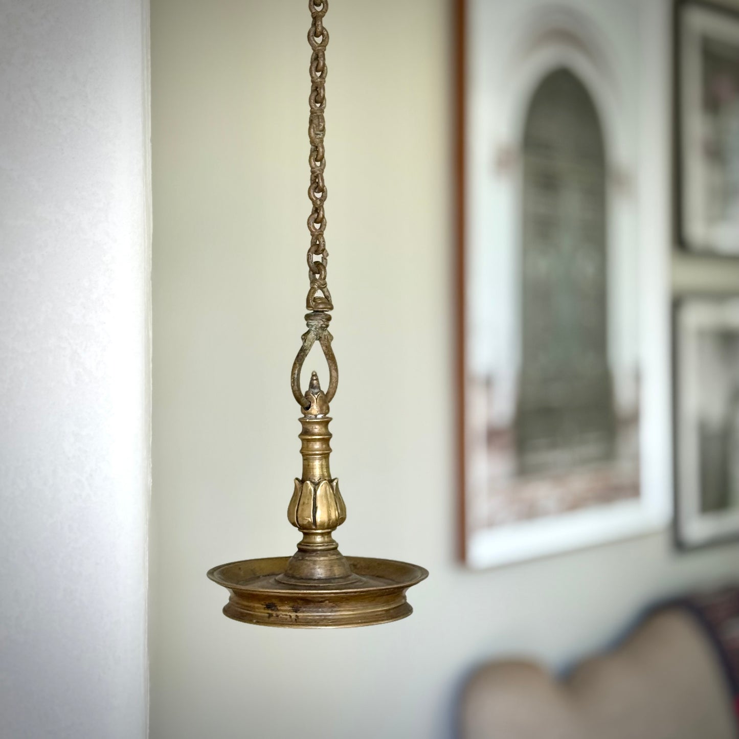 Rare Lotus Bud Hanging Oil Lamp – Museum-Worthy Collectible