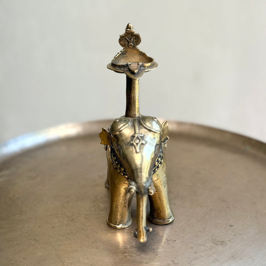 Vintage Elephant Lamp with Vishnu Vilakku