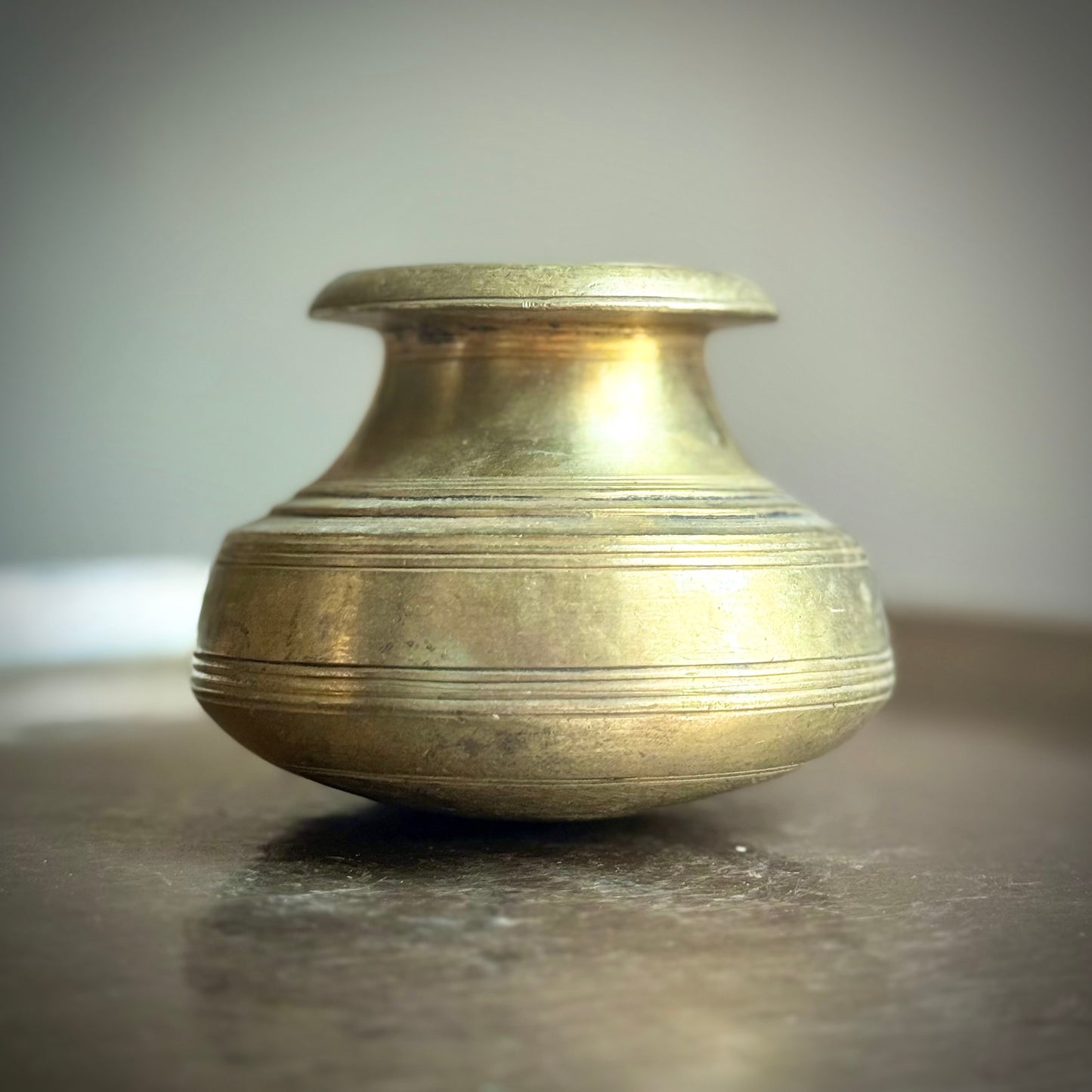 Rare Bronze Oil Pot