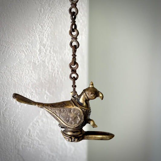 ‘Mithu’ Parrot Lamp