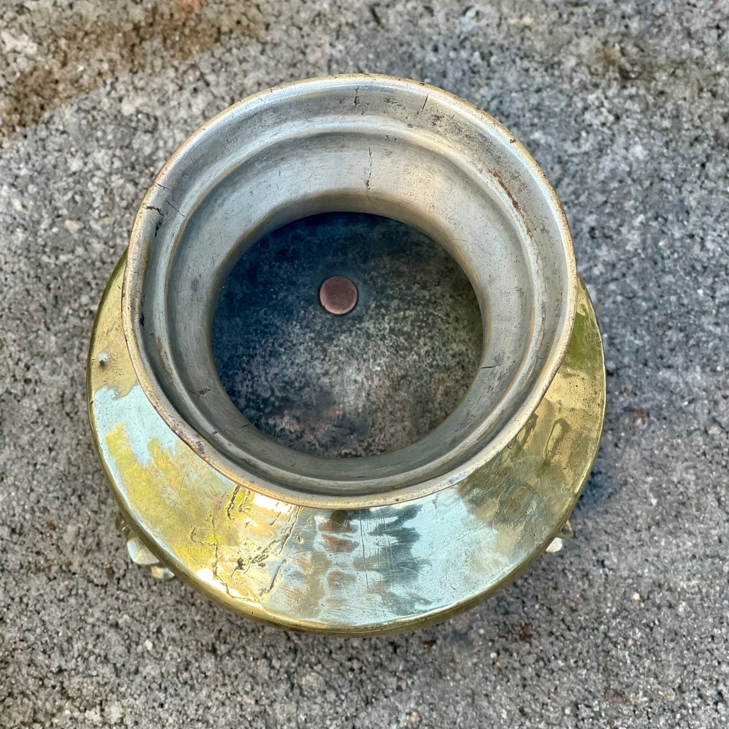 ‘Kamal’ Pot