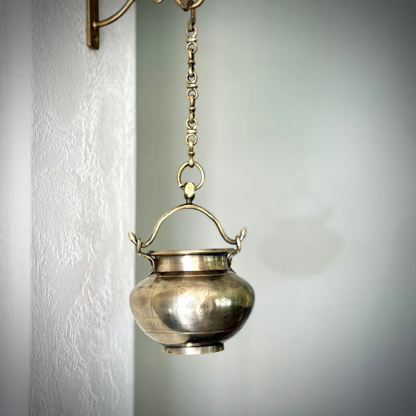 Vintage Hanging Pot