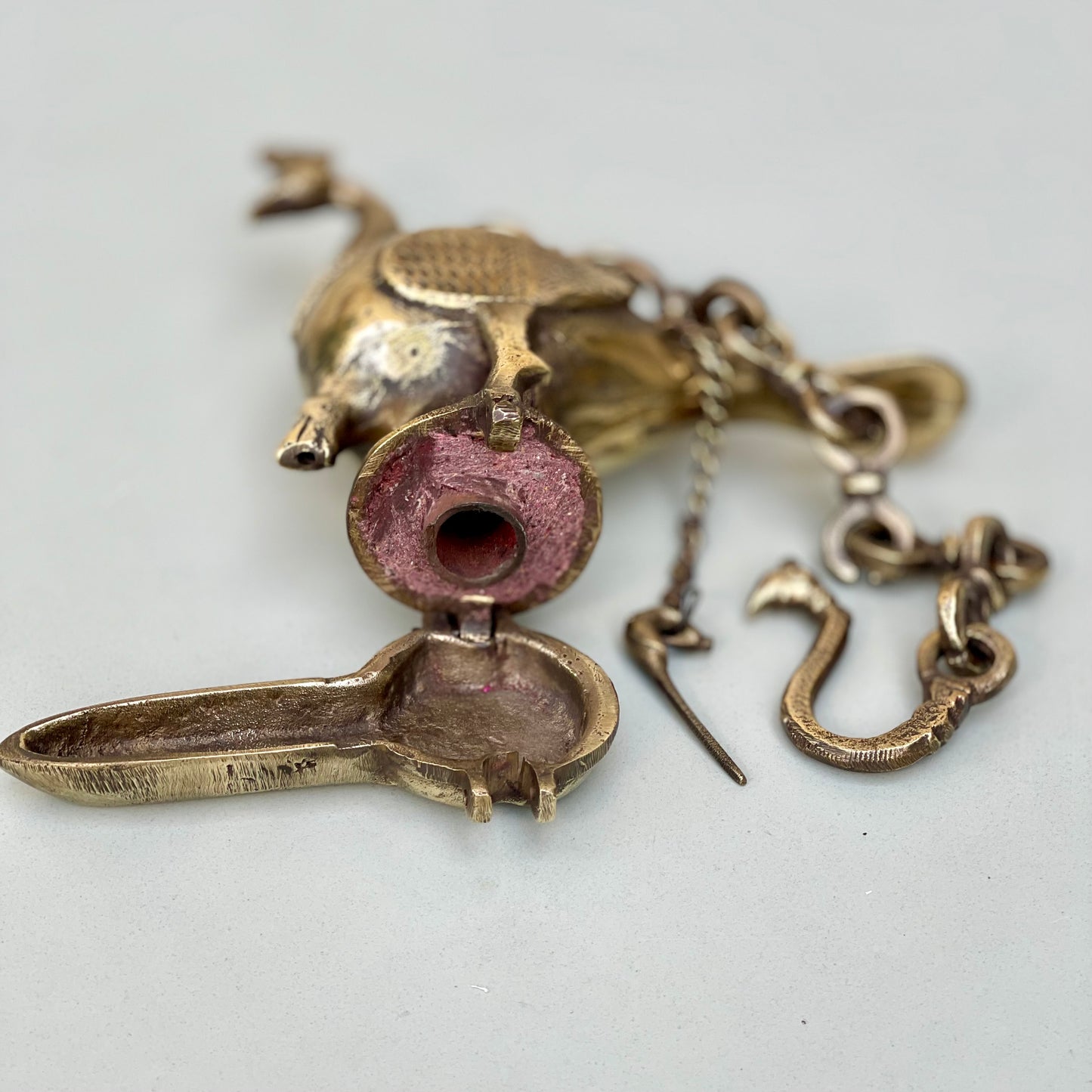 ‘Mor’ Hanging Oil Lamp