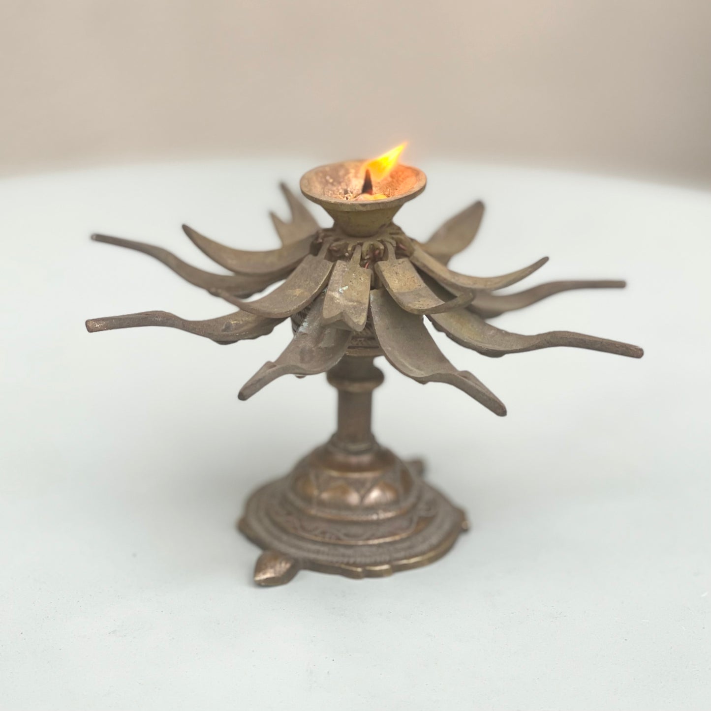 Vintage Lotus Lamp