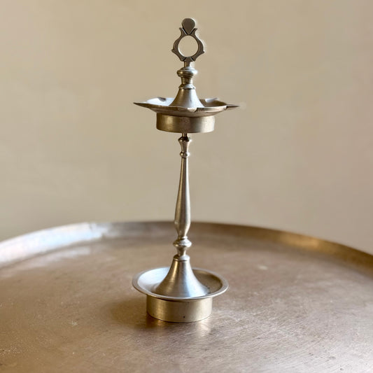 Vintage White Metal Deccan Lamp