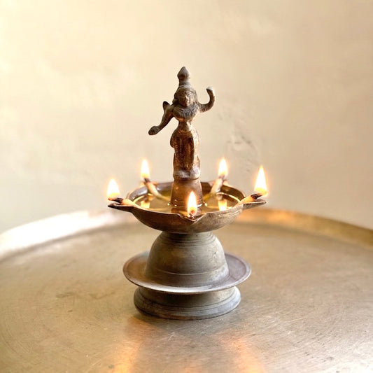 Pancha Mukhi Devi Vilakku