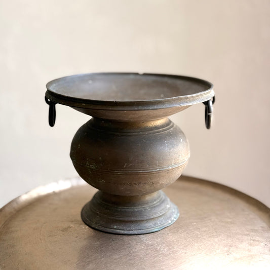 Antique Bronze Vetrilai Panikam - Tamil Nadu (Early 20th Century)