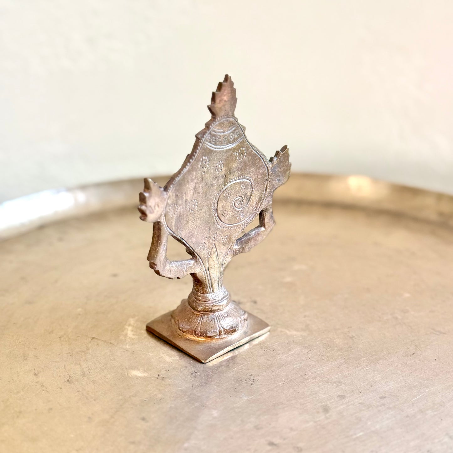 Vintage Bronze Vishnu in Rare Shankha-Shaped Prabhavali