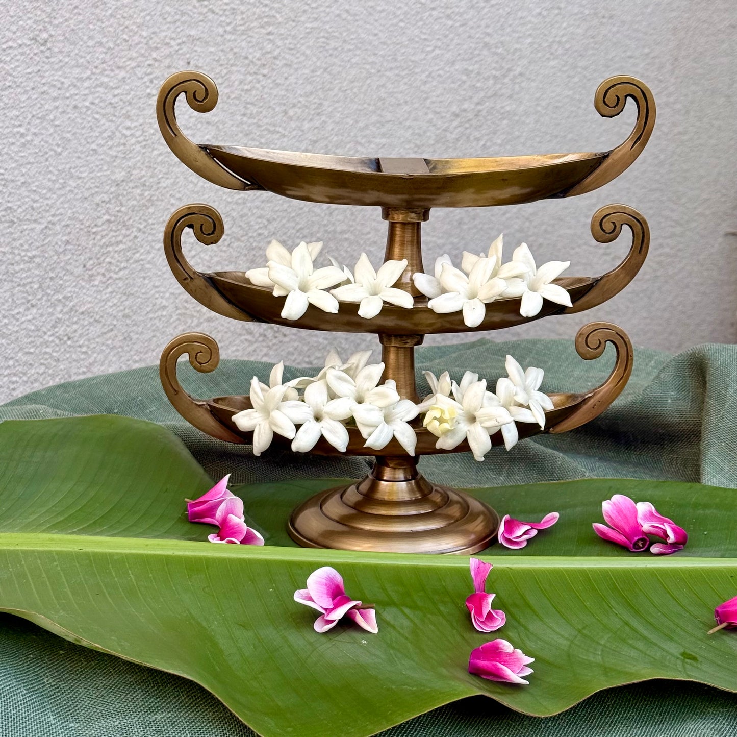 ‘Nouka’ – Three-Layer Boat Lamp Exclusive to 9 Petals – The Studio