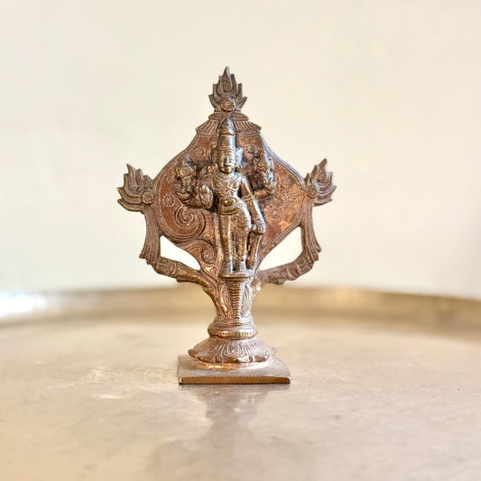 Vintage Bronze Vishnu in Rare Shankha-Shaped Prabhavali