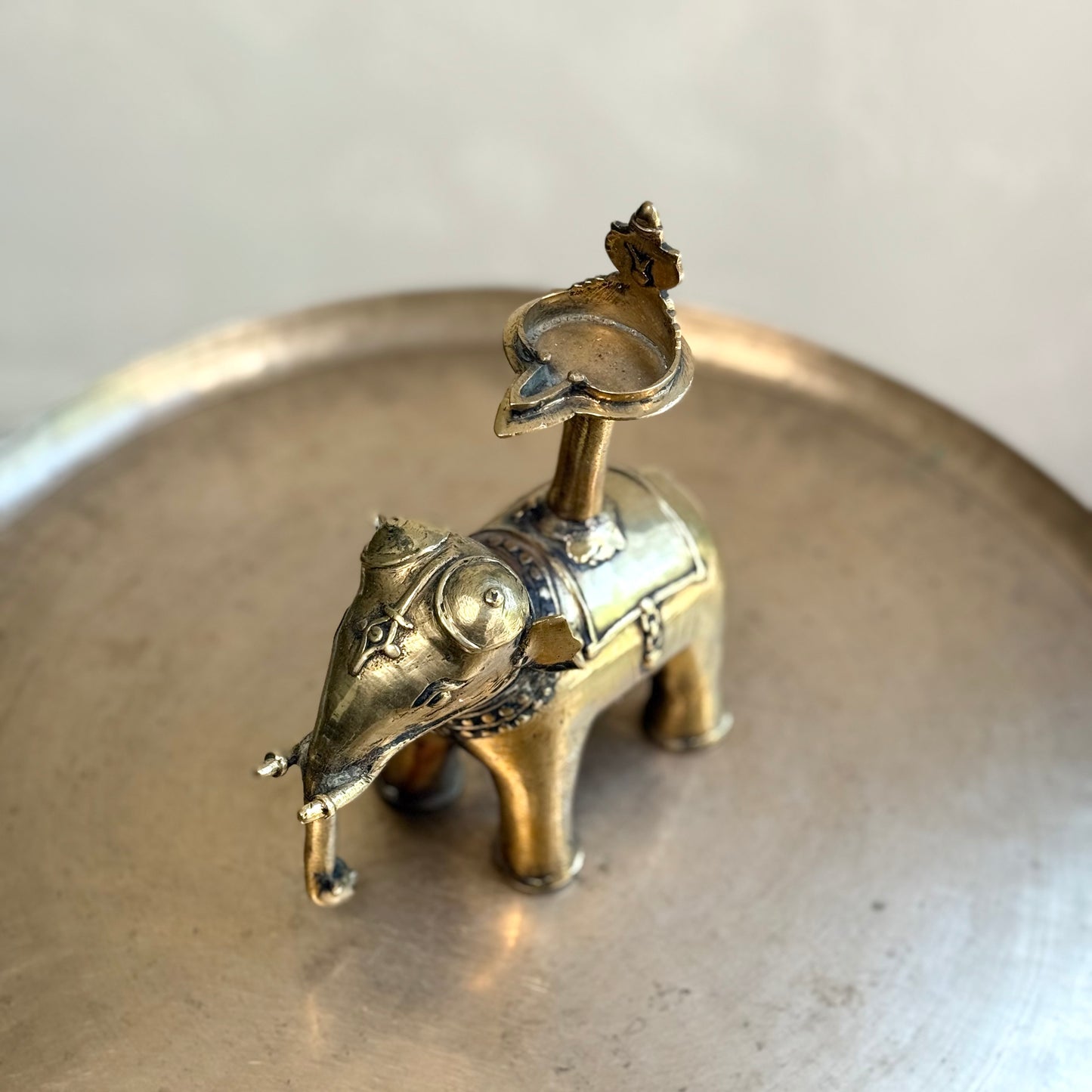 Vintage Elephant Lamp with Vishnu Vilakku