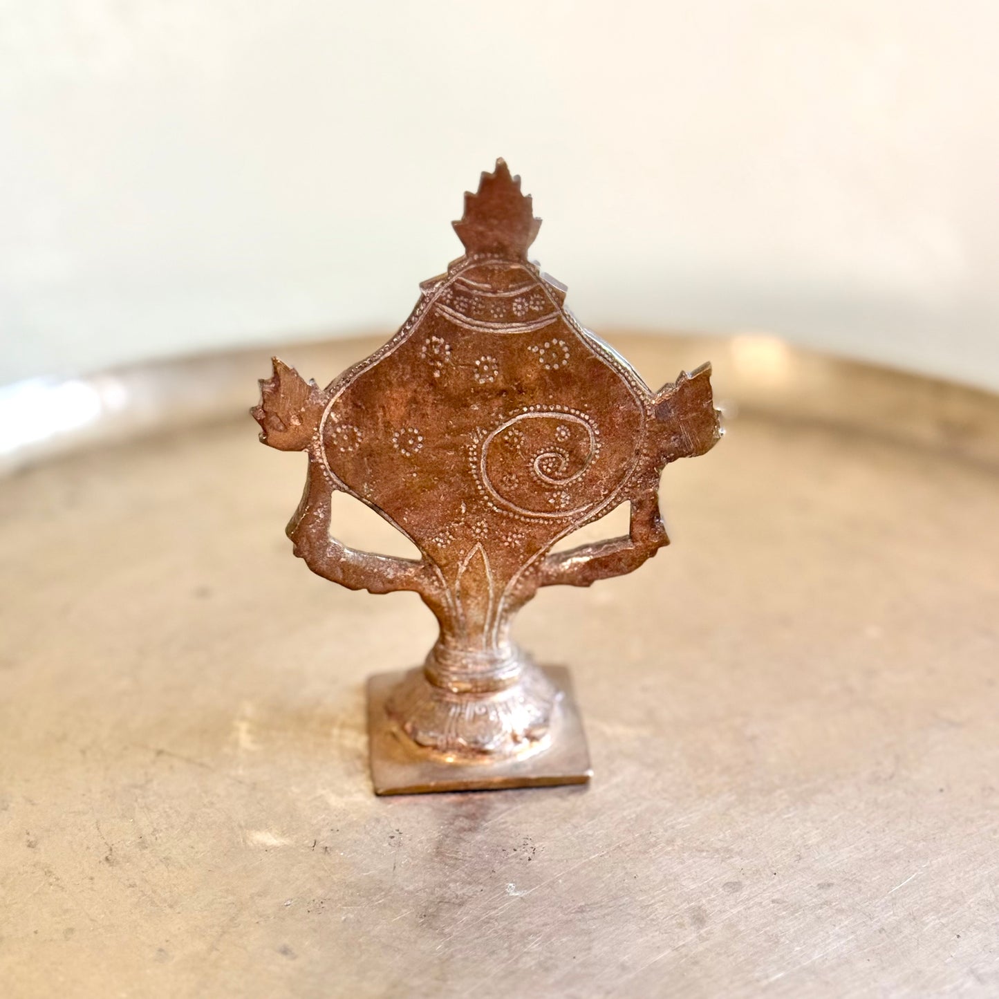 Vintage Bronze Vishnu in Rare Shankha-Shaped Prabhavali