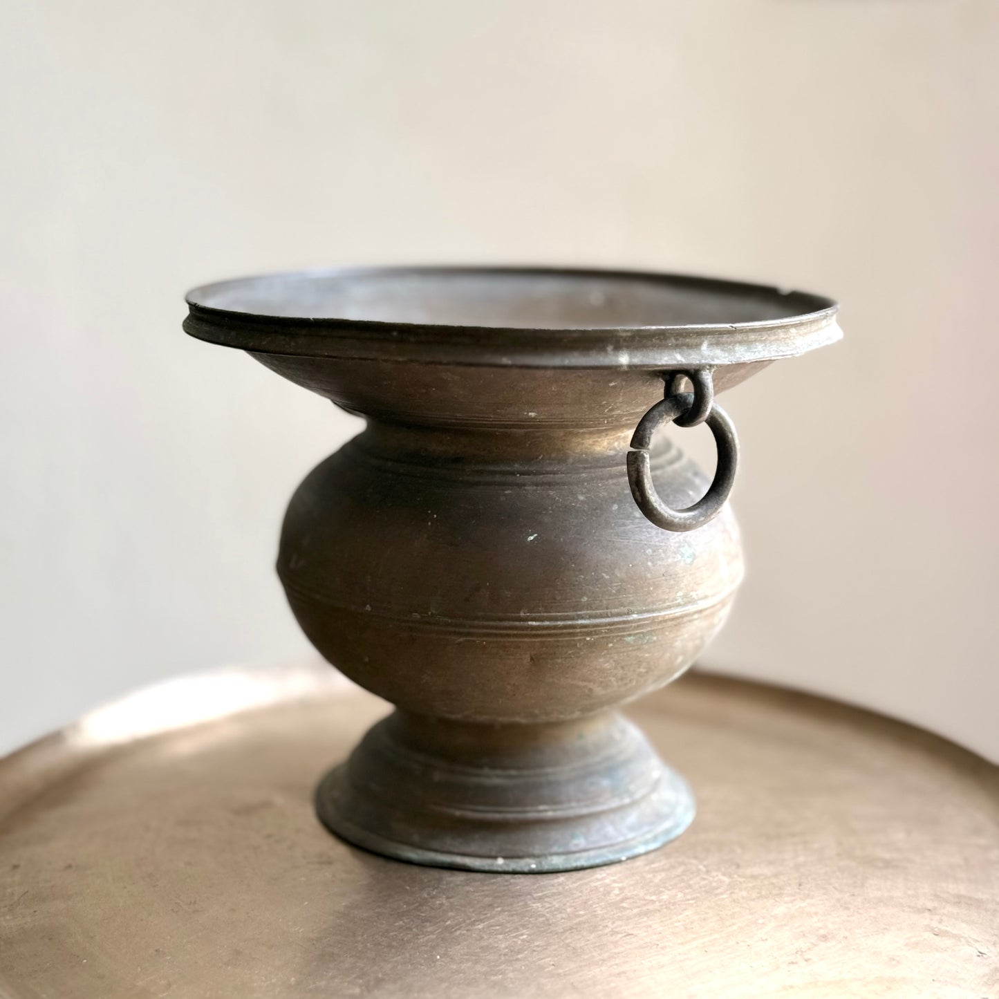Antique Bronze Vetrilai Panikam - Tamil Nadu (Early 20th Century)
