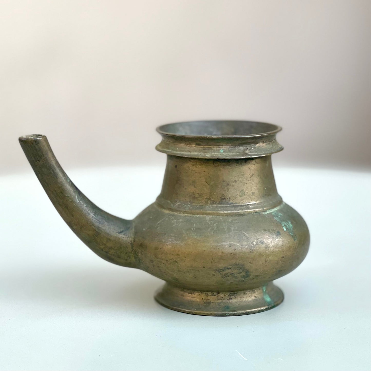 Vintage Bronze Kindi