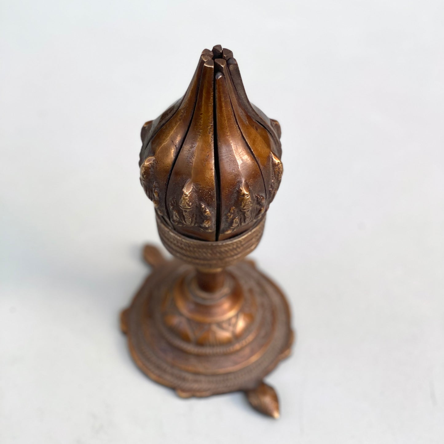 Vintage Lotus Lamp