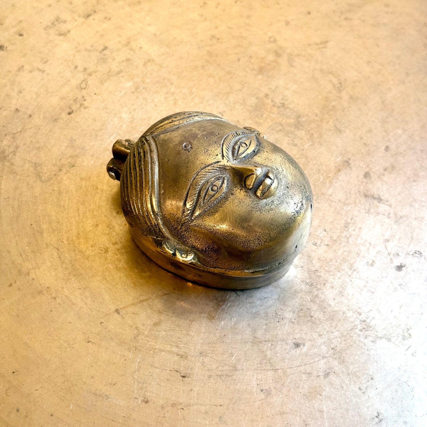 Gauri Face Tikka Box