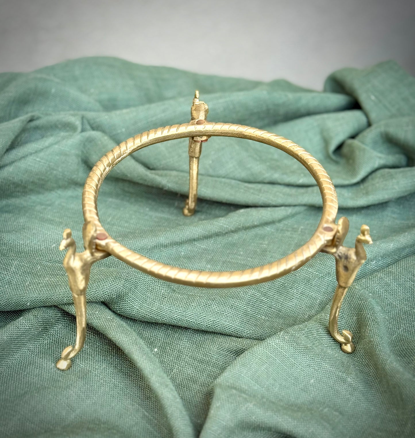 ‘Rajmor’ Brass Stand