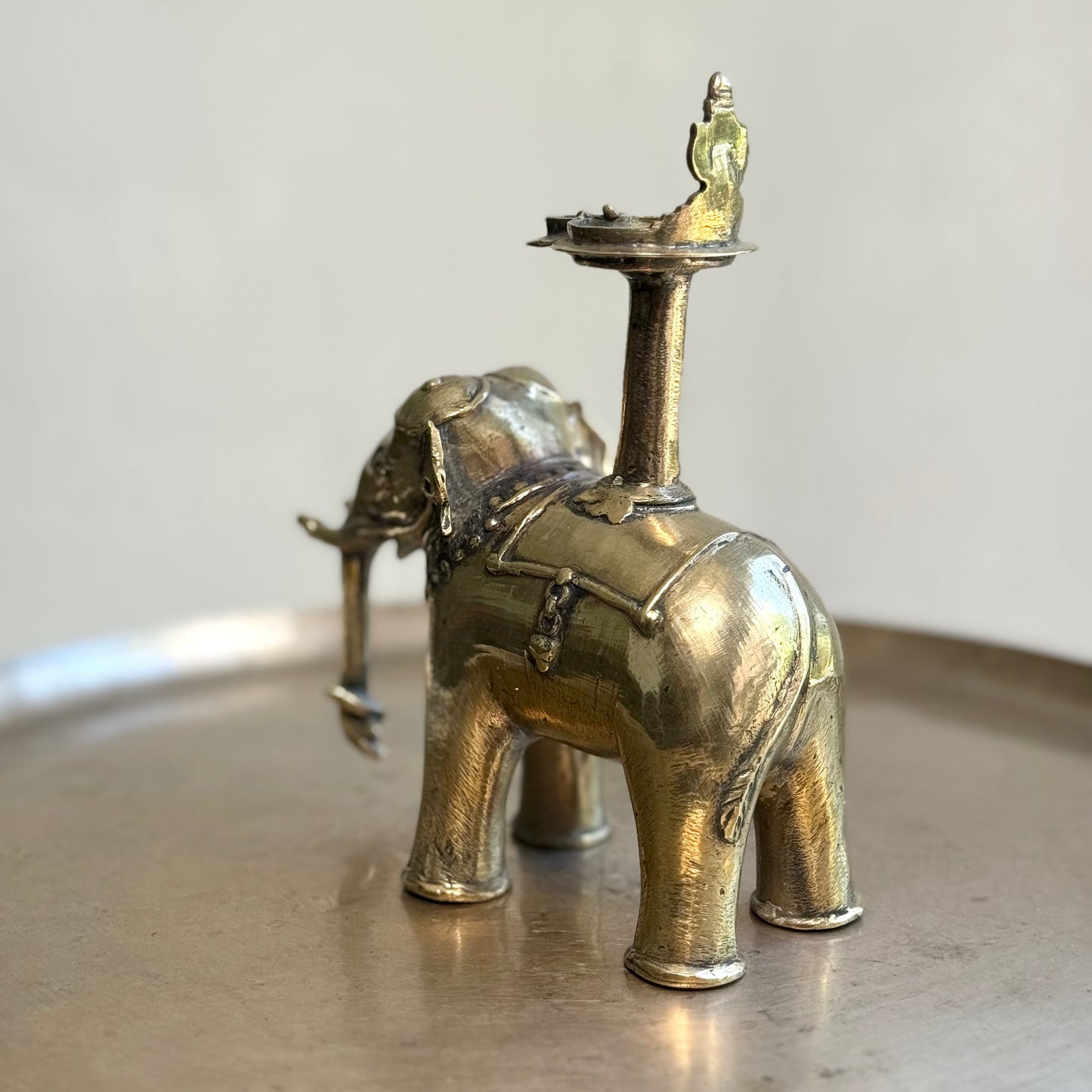 Vintage Elephant Lamp with Vishnu Vilakku
