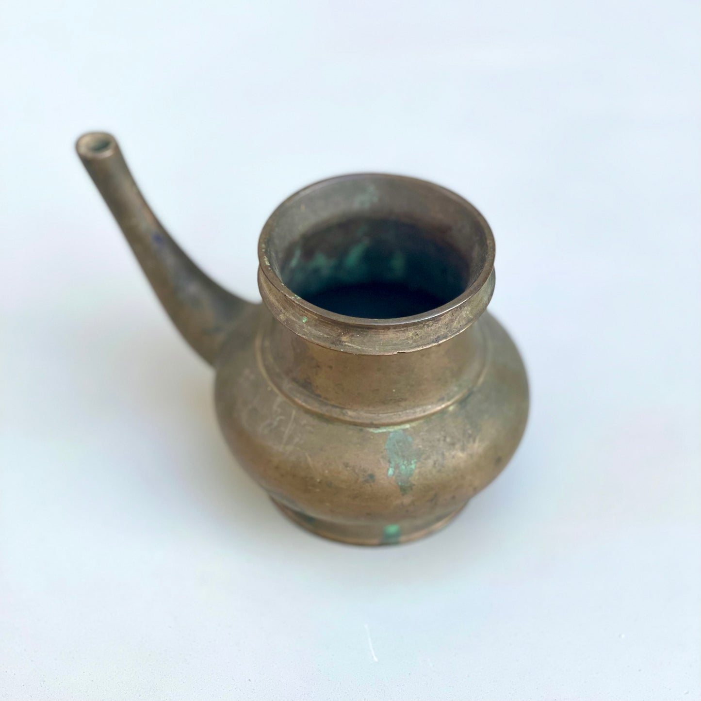 Vintage Bronze Kindi